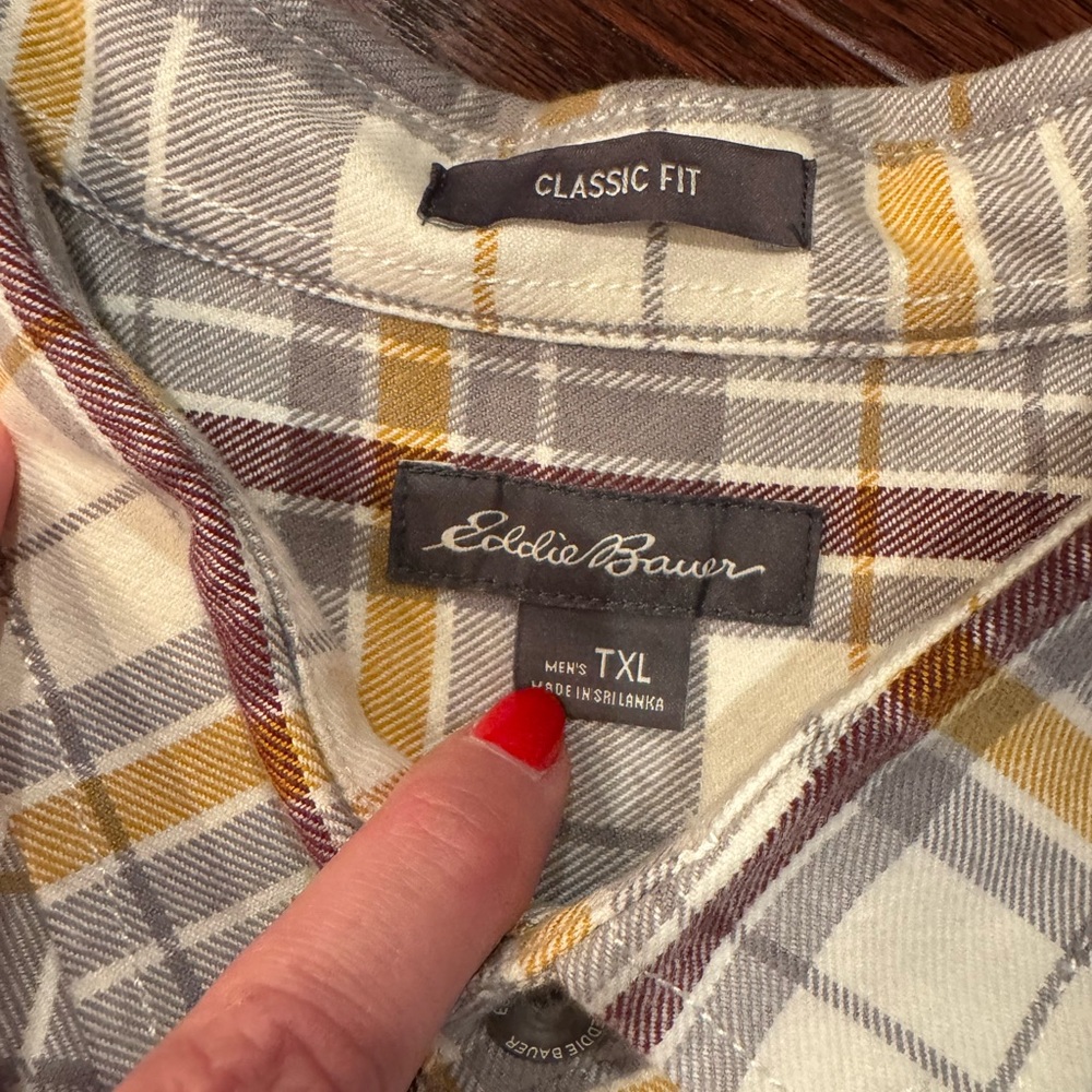 Eddie Bauer Plaid Flannel Shirt - Picture 6 of 7